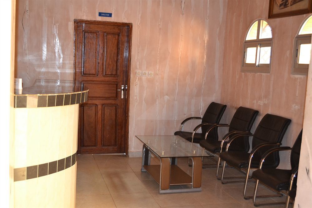 Hotel De Malte Dschang Bagian luar foto